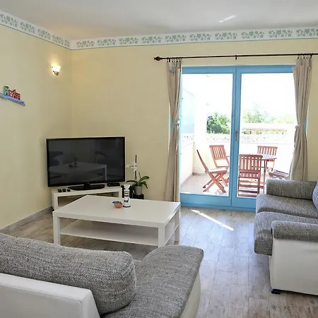 Charming Villa With Private Heatable Pool *