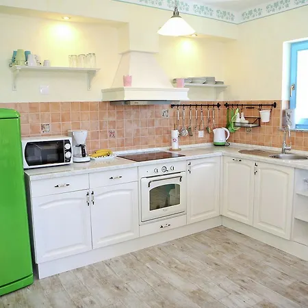 Charming With Private Heatable Pool Villa