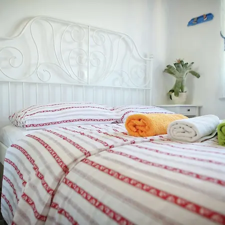 Charming With Private Heatable Pool Villa Nin